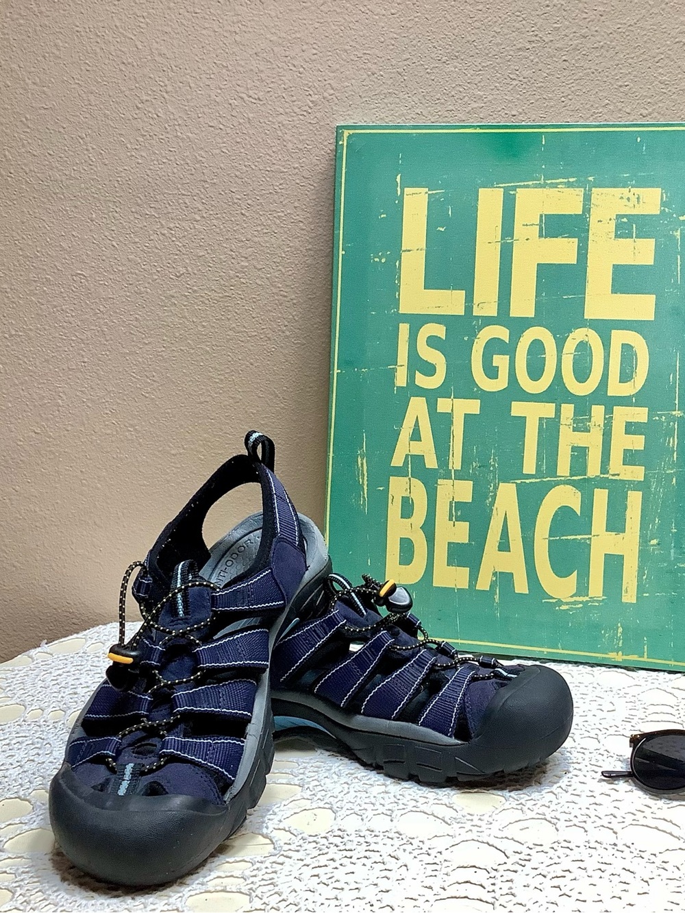 Keen EUC! Rugged Waterproof Newport H2 Navy Blue Hiking Sport Sandals Sz 9